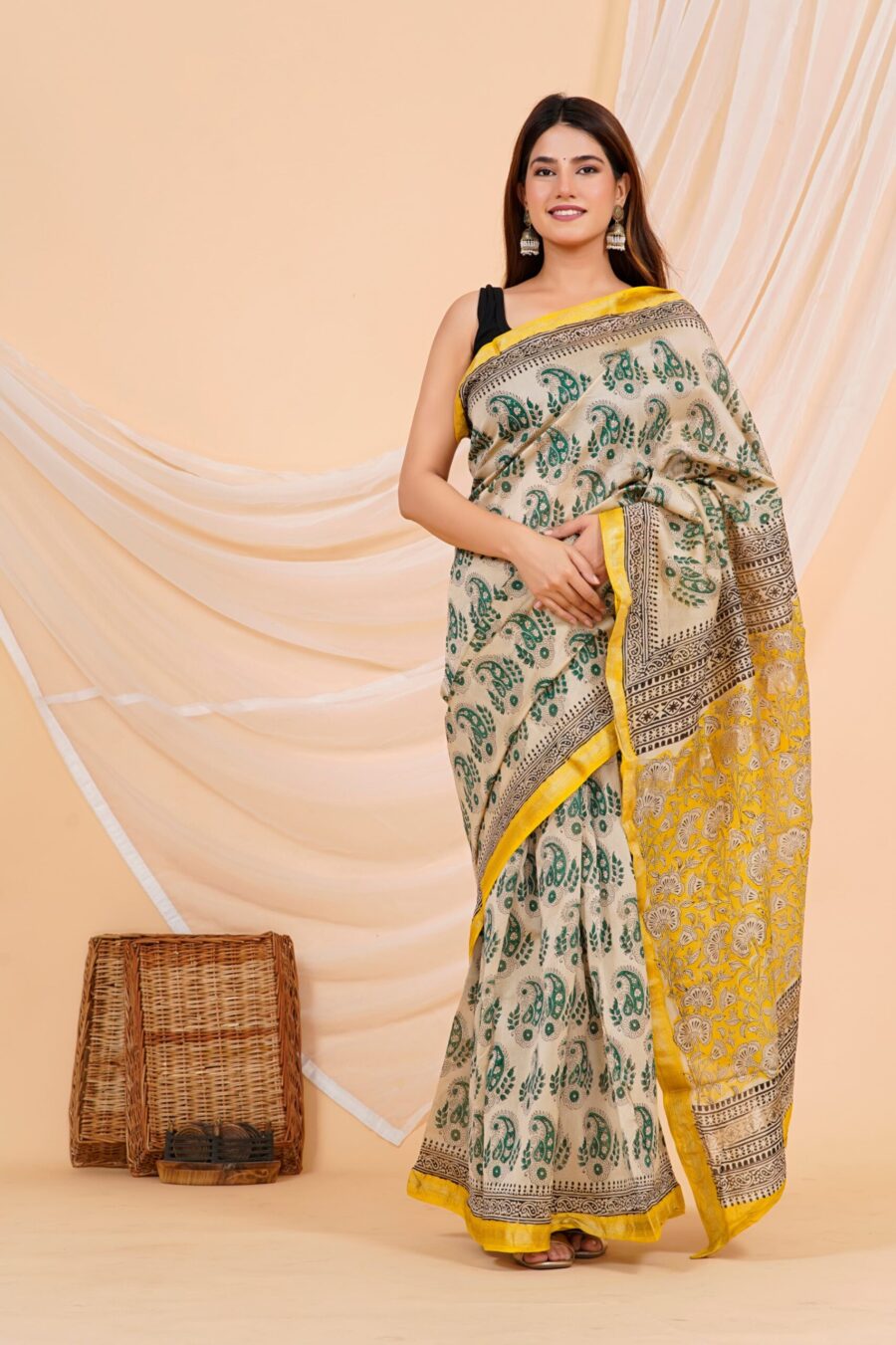 Hand Block Printed Maheshwari Silk Saree CMHA00018