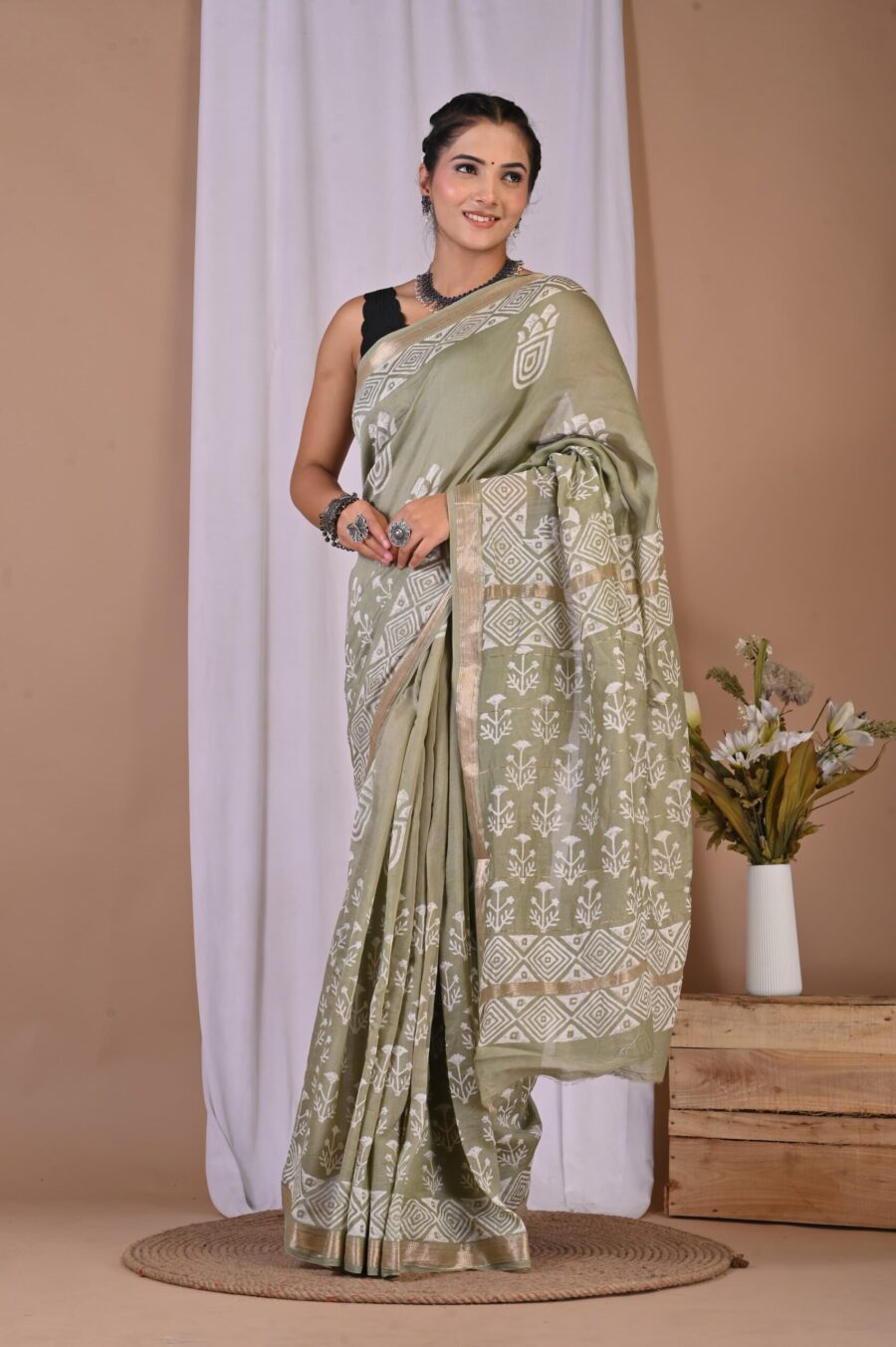 Hand Block Printed Maheshwari Silk Saree CMHA00031